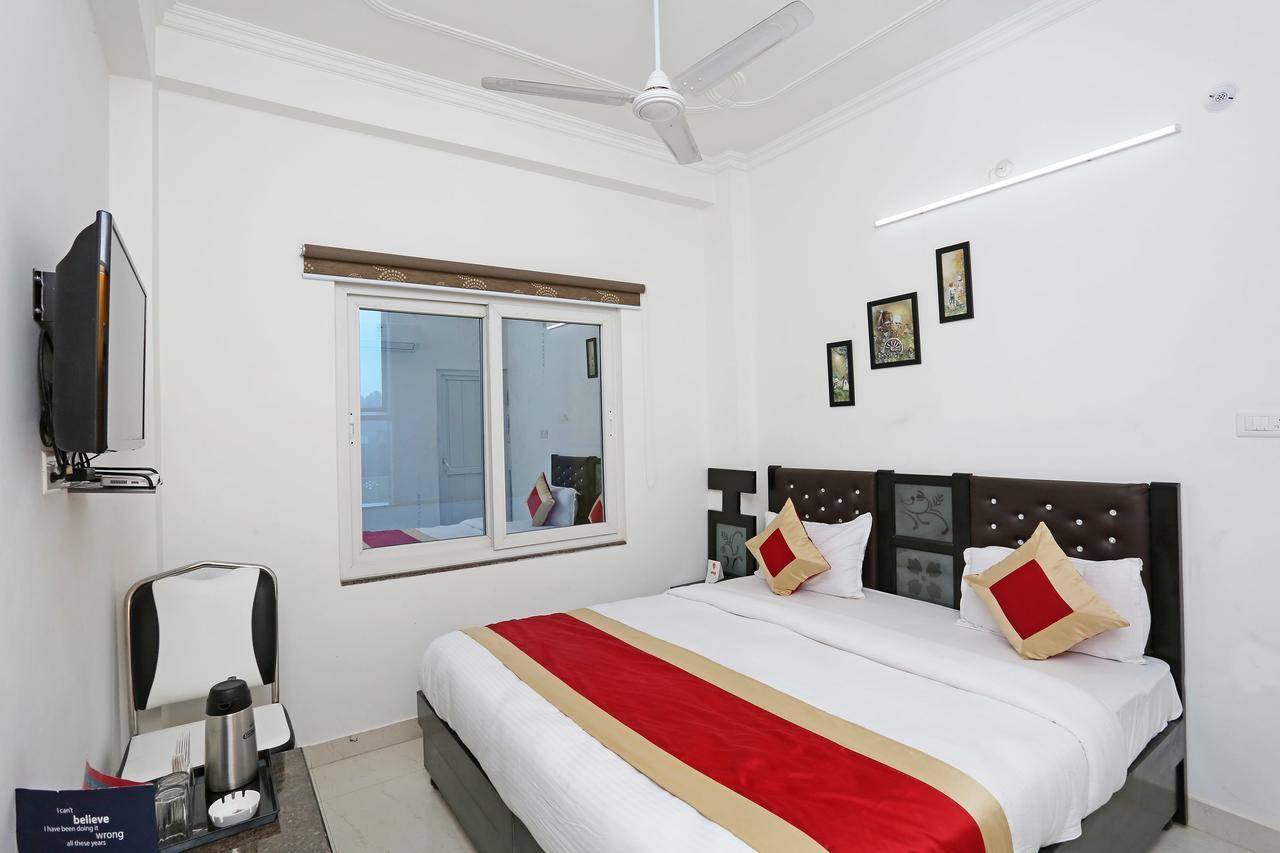 OYO 11306 SS Hotel Gorakhpur Exterior foto
