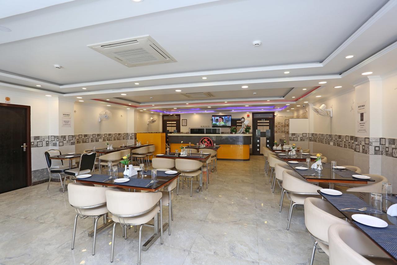 OYO 11306 SS Hotel Gorakhpur Exterior foto
